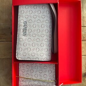 Guess Light Pink Logo Wallet Set